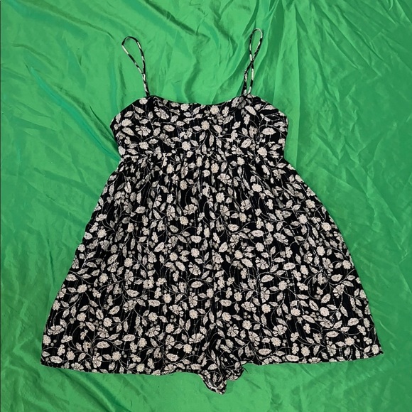 Zara Floral Metallic Elegant Babydoll Romper size Small - Picture 2 of 8